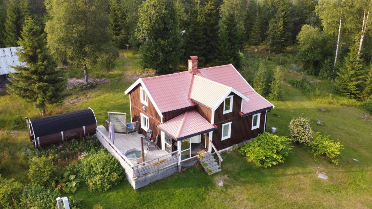Cozy Forest Cabin With Amazing Mountain View Torsby Exterior foto